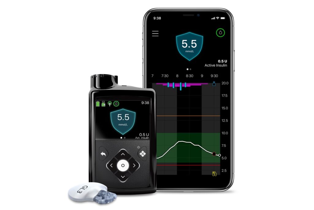 Medtronic 78oG RT-CGM afbeelding van de medtronic 780G insulinepomp met sensor en app